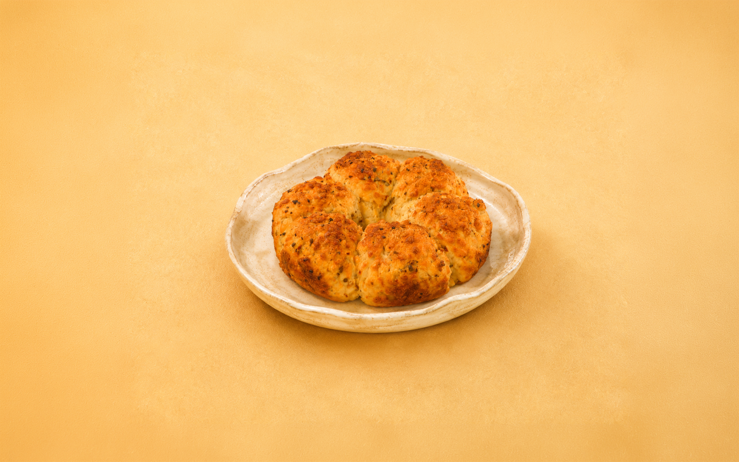Savoury pull-apart bake on a plate